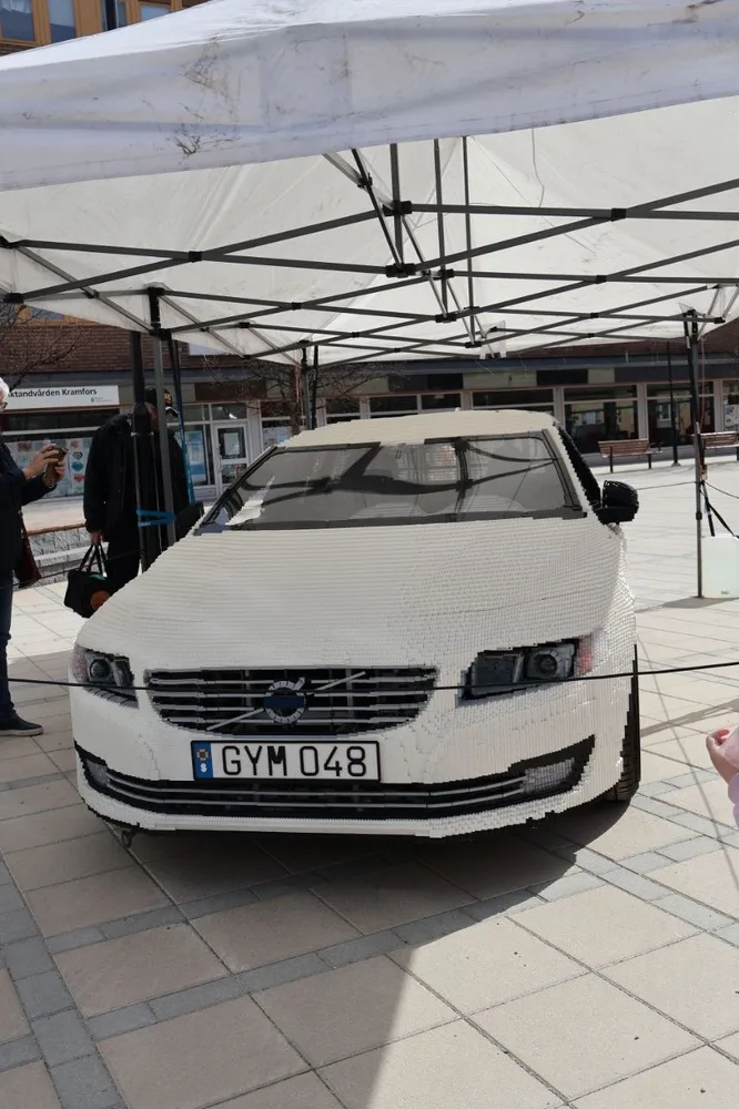 lego volvo v70 front view David Gustafsson