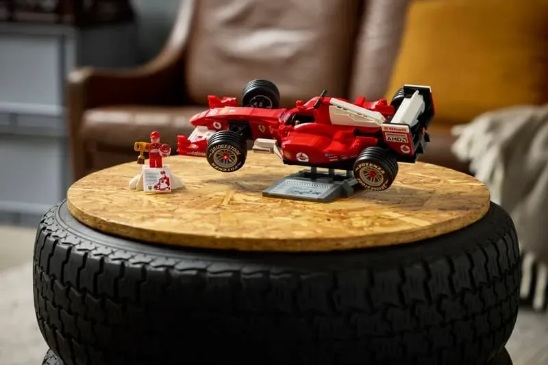 F2004 model displayed on a table.
