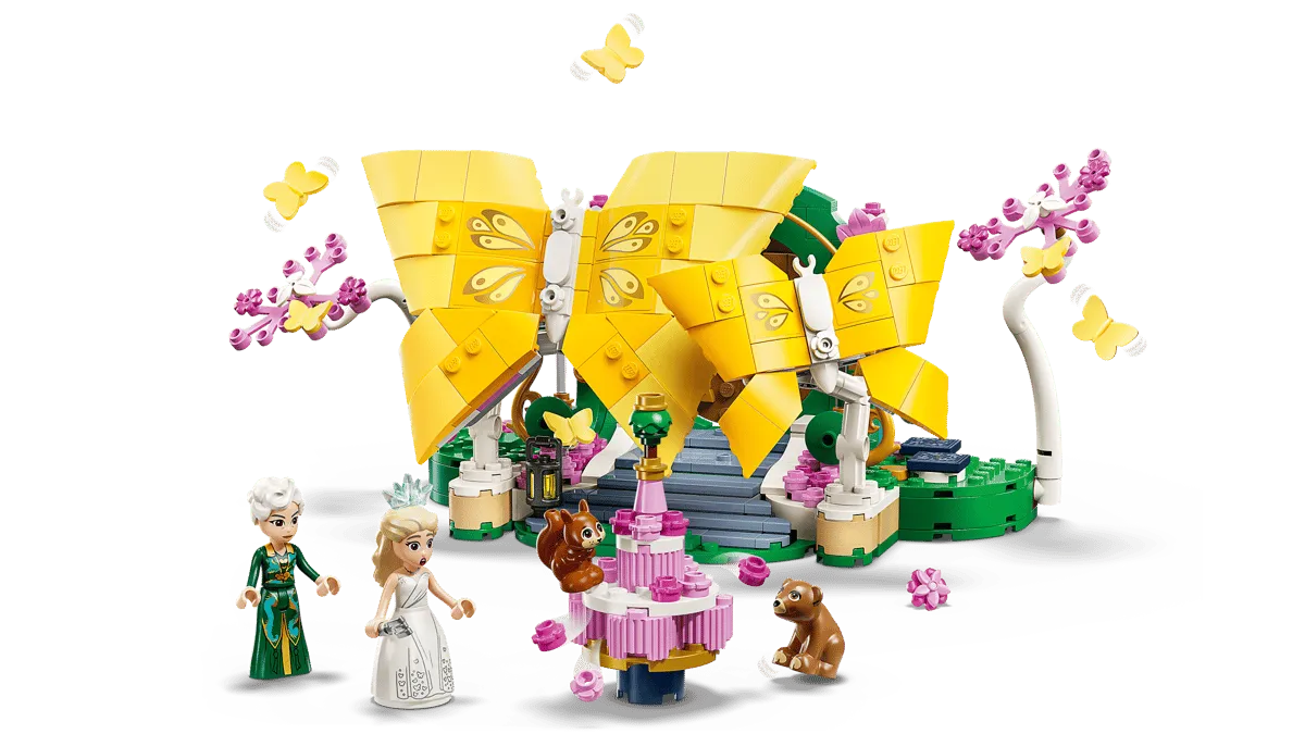 Glinda's Wedding Day set, compact view.