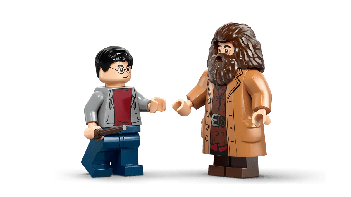 Harry and Hagrid minifigures.