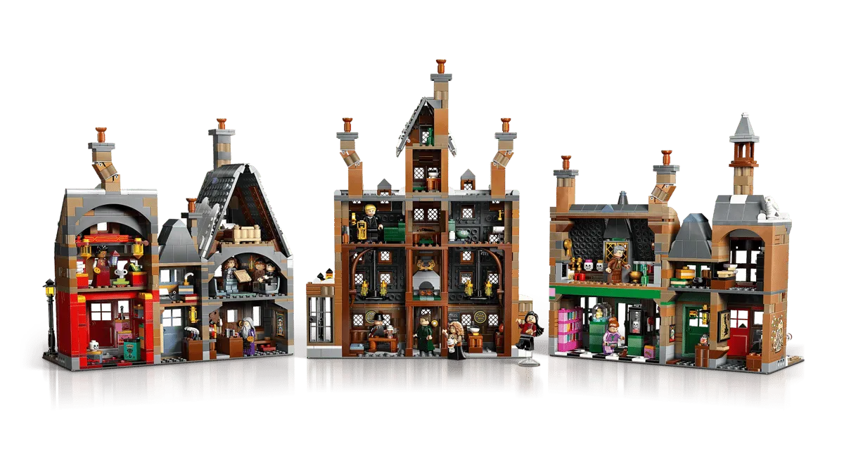Hogsmeade Village modules, interiors visible.