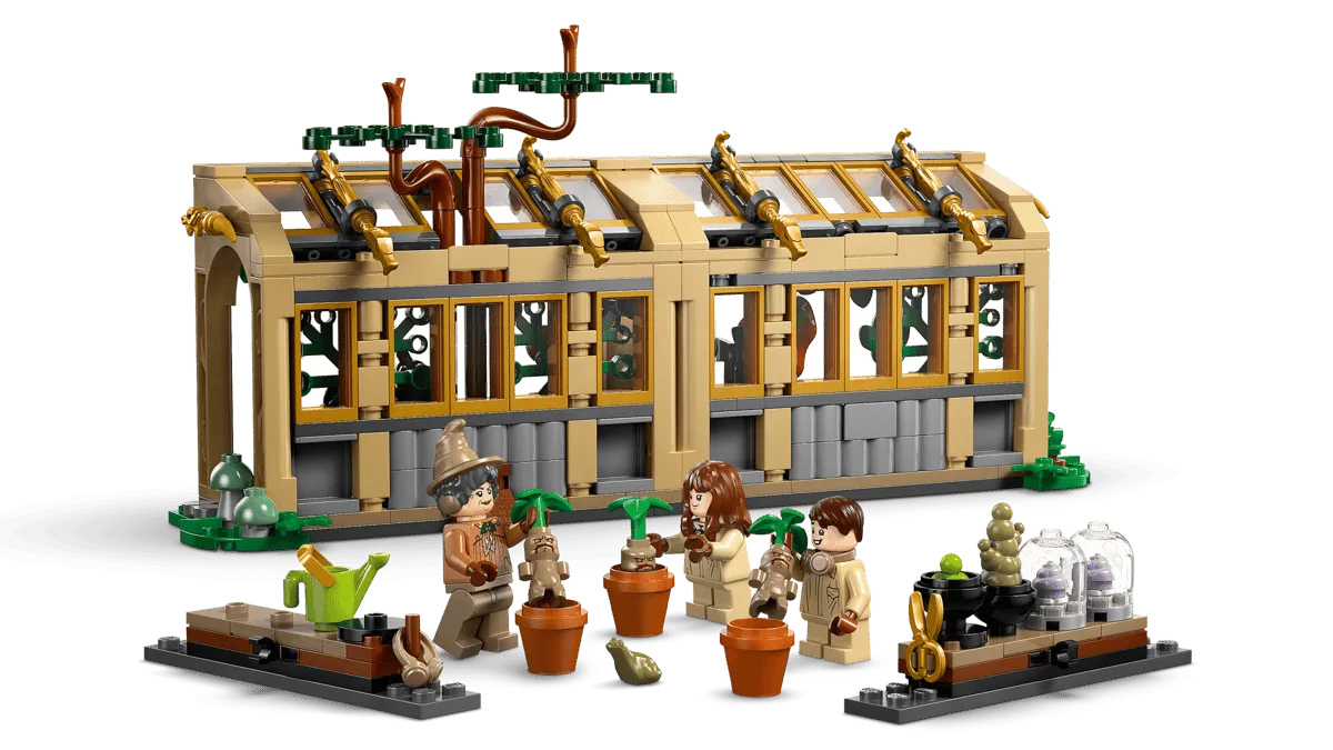 Herbology Class closed configuration.