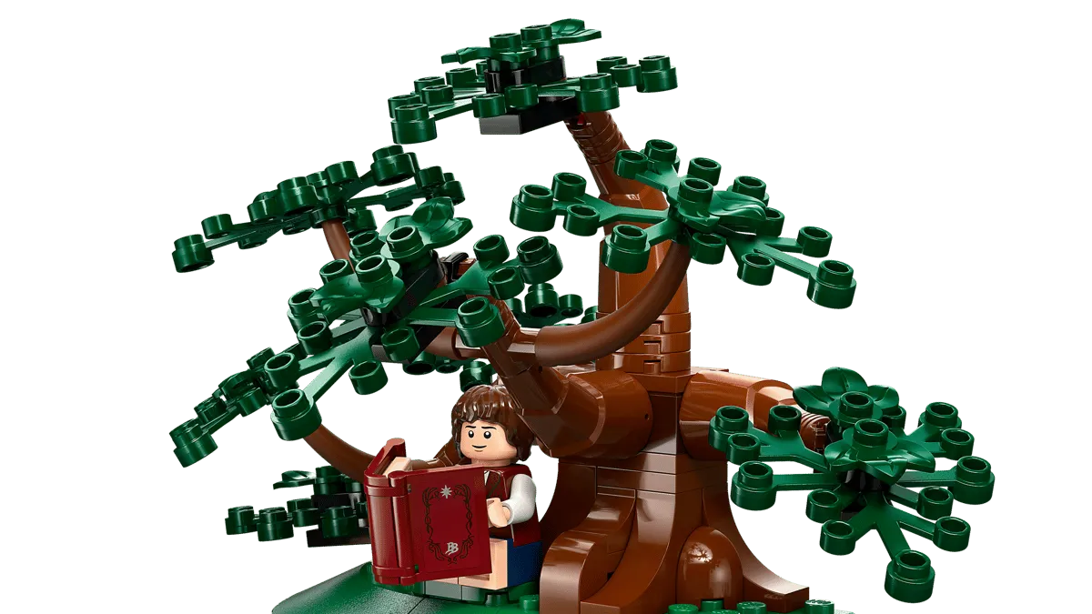 Samwise under the tree.