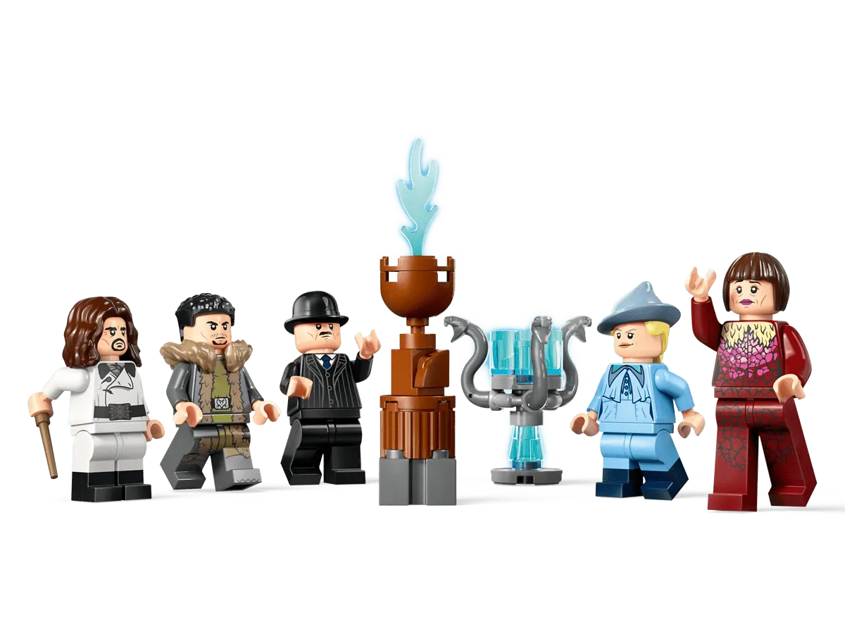 Minifigure lineup and Goblet.