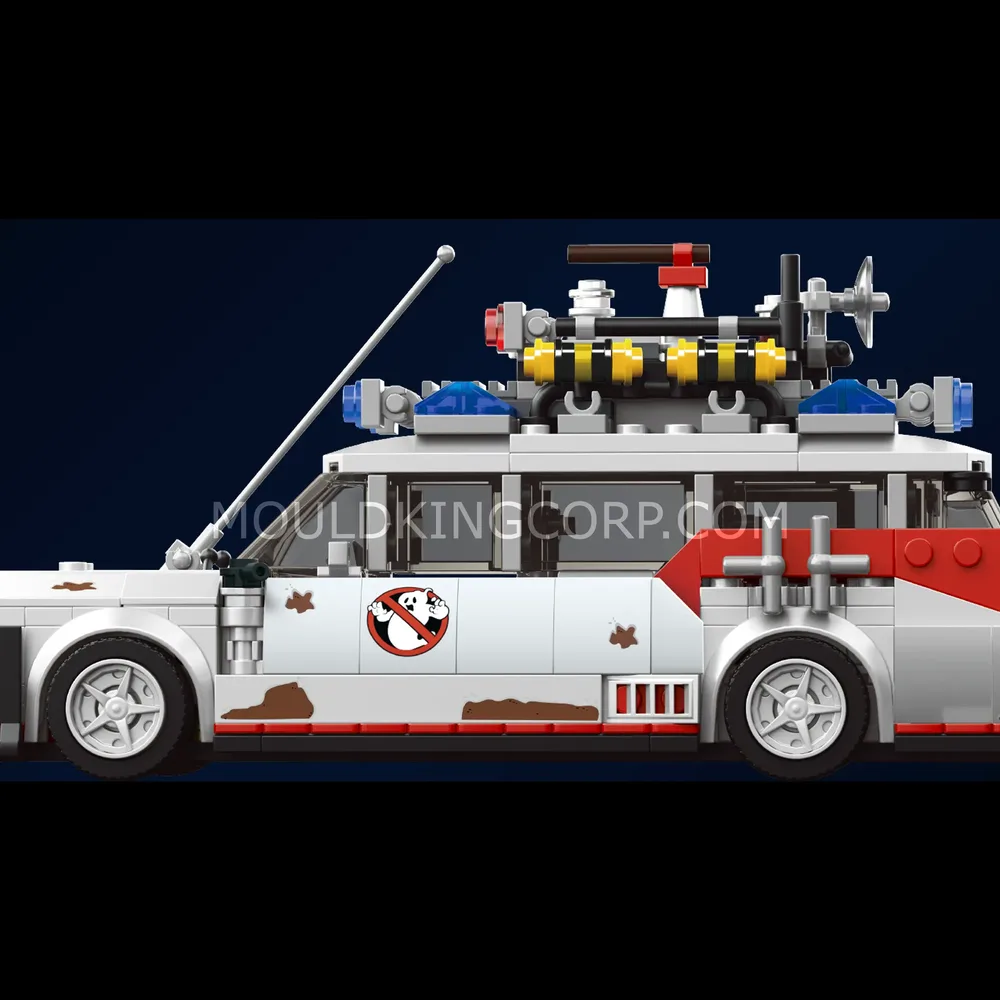 Front view of Ghost Bus model.